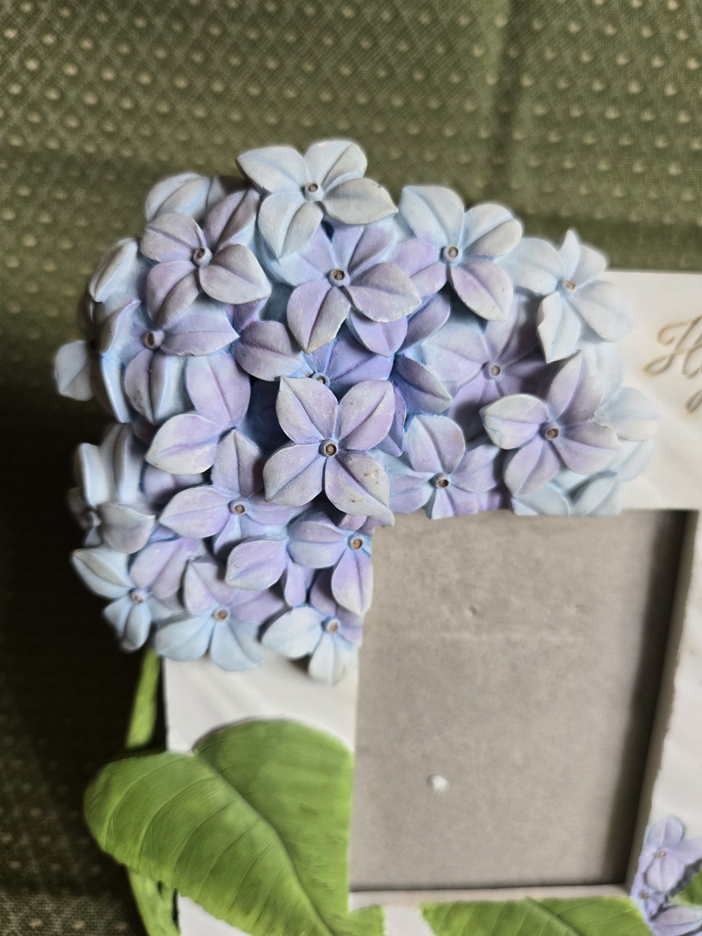 Hydrangea Floral Photo Frame - Picture 3 of 8